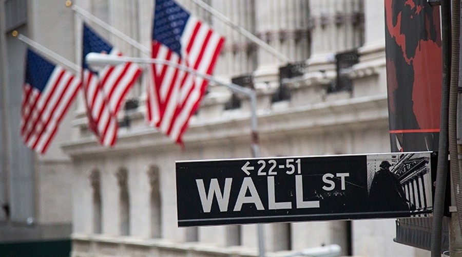 Retail Traders May Face Volatility as Wall Street CEOs Warn of Market